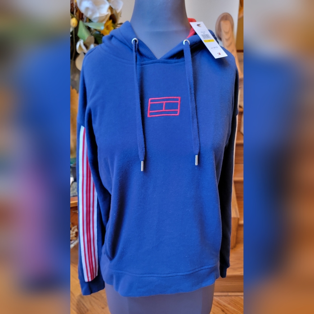 NWT TOMMY HILFIGER SPORT NAVY BLUE WHITE RED STRIPE PULLOVER HOODIE W POCKETS M